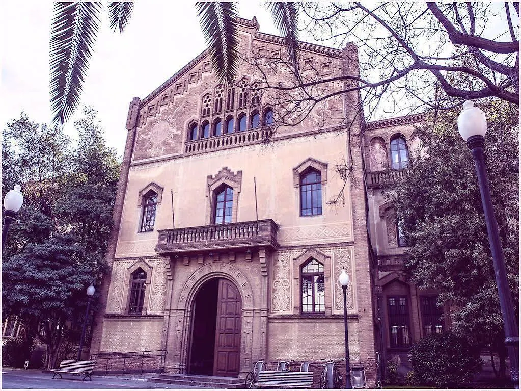 Barcelona Riders Hostel